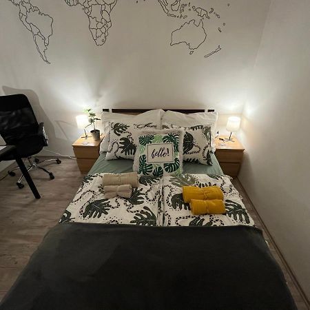 Appartement Garibaldik Apartman à Budapest Extérieur photo